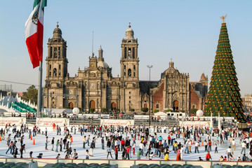 Obraz premium Metropolitana cathedral on Zocalo square at Mexico City