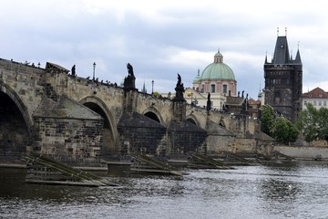 Obraz premium Architecture from Prague with cloudy sky