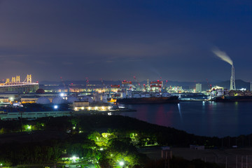 Fototapeta na wymiar Great Seto Bridge and industrial district at night