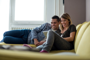 Obraz premium Young couple spending time together 