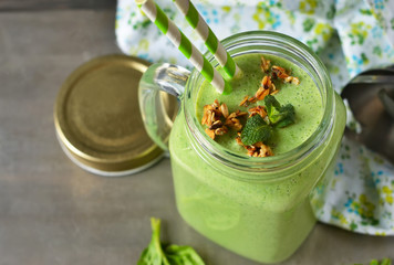 Detox drink - Green smoothie with spinach, mint, yogurt.