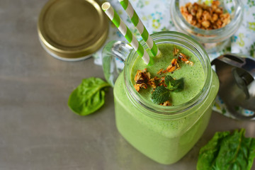 Detox drink - Green smoothie with spinach, apple and yogurt.
