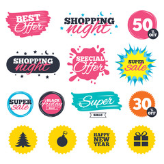 Obraz premium Happy new year sign. Christmas tree and gift box.