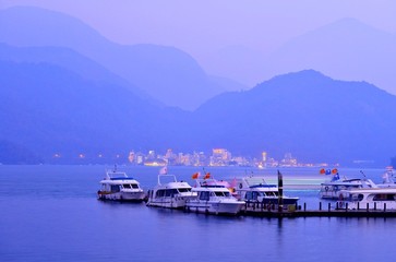 Fototapeta premium Sun Moon Lake