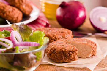Meatballs with salad. 