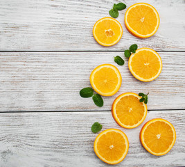 Slices of fresh oranges