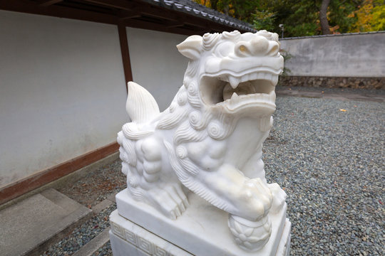 Statue of Guardian lion-dog in Kamakura, Japan
