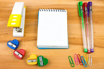 Tijeras y accesorios