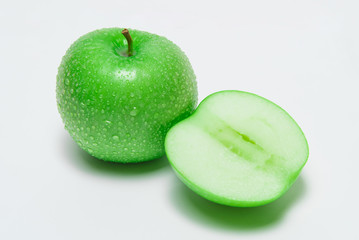 Closeup green apple with water-drops