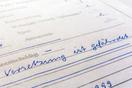 Halbjahreszeugnis l&auml;sst b&ouml;ses erahnen
