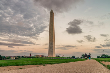 Obraz premium WASHINGTON DC, USA The Washington Monument is an obelisk, built to commemorate George Washington, once commander-in-chief of the Continental Army and the first American president.