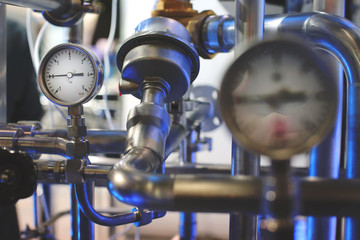 Gauge/sensor in the piping system