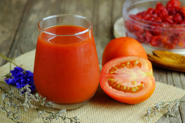 Healthy of tomato juice.