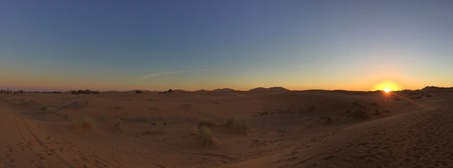 Sonnenaufgang in der Sahara