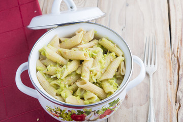 Pasta with guacamole