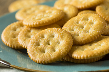 Round Salty Yellow Crackers