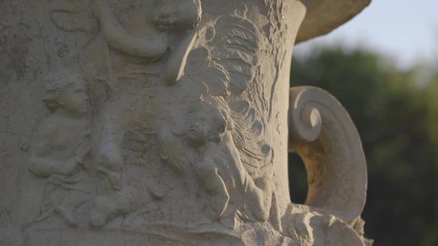 Vase stone in nature 2
Shooting in the movement of a vessel in the quiet of a courtesan Italian villa