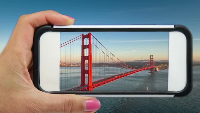 Mobil Phone Golden Gate Bridge