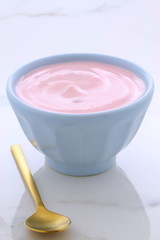 Berries french style yogurt