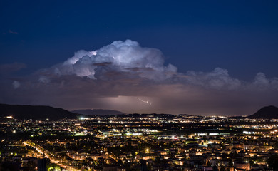 Fototapeta premium Luci temporale e fulmini