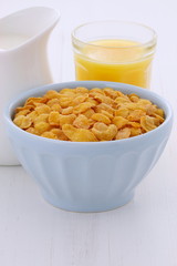 Healthy corn flakes breakfast