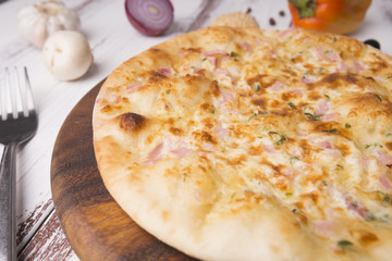  flatbread, pie, pizza