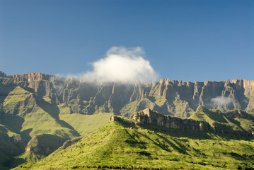 Die Drakensberge in Südafrika