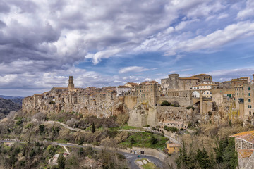 Fototapeta na wymiar Wonderful panoramic view of Pitigliano, a village famous for being built on tuff, Grosseto, Tuscany, Italy