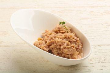 Canned tuna