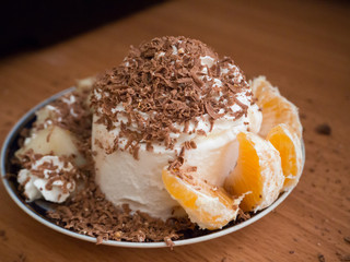 chocolate ice cream tangerines