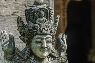 Fototapeta na wymiar figur detail buddhistischer tempel