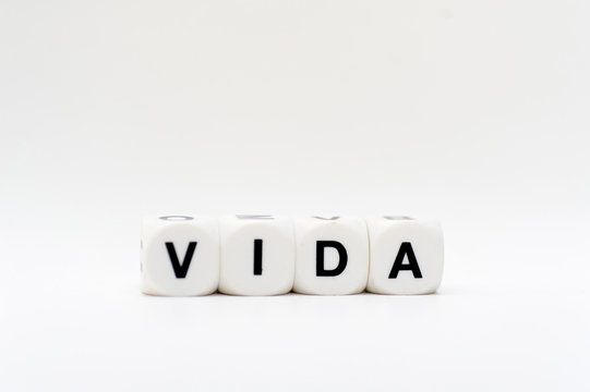 vida, dice letters