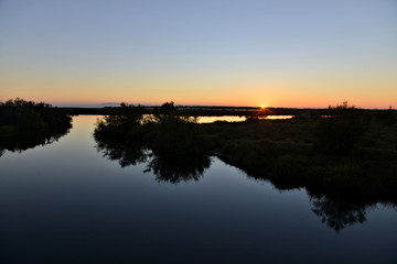 coucher de soleil sur les salins