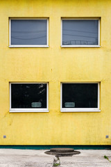 Obraz na płótnie Canvas Modern yellow street wall