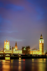 Obraz premium The Houses of Parliament and the River Thames, London