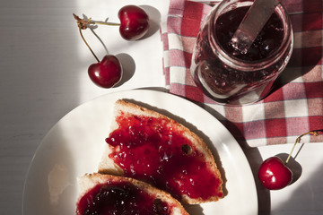 Marmellata di ciliegie