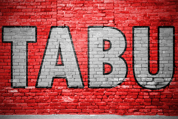 Tabu Ziegelsteinmauer Graffiti