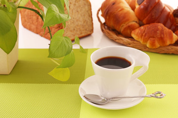 おいしそうなパンとコーヒー
