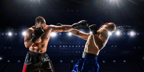 Box match best moments . Mixed media