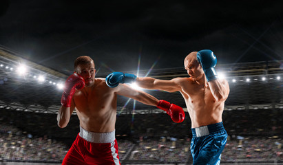 Box match best moments . Mixed media