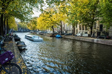 Crédence de cuisine en plexiglas Canal Canal in Amsterdam, Netherlands