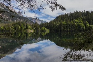 Fototapeta na wymiar Italian lake and alps