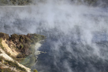 Lac "Frying Pan", le plus grand lac d'eau chaude du monde