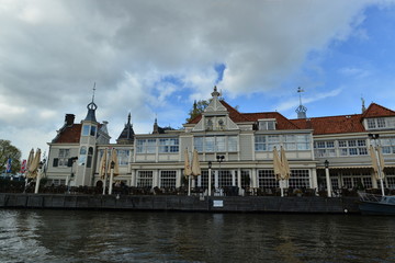 Obraz premium アムステルダムの運河巡り