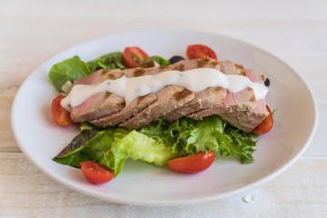 tuna steak with salad
