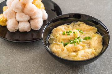 Wanton soup on table