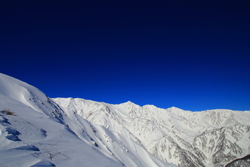 冬の山岳風景