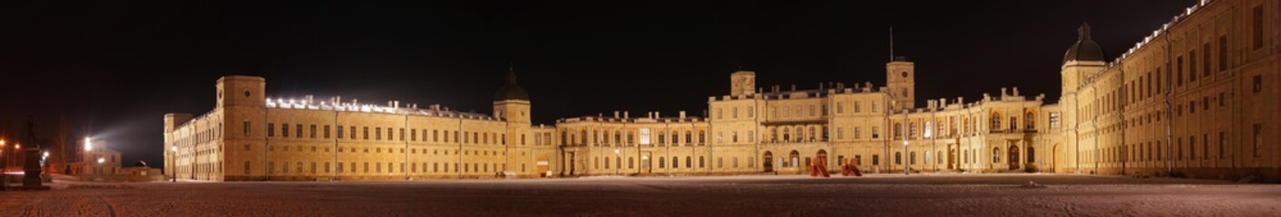 Fototapeta na wymiar Gatchina Palace. Panorama Palace and Square. Night Photography. Russia.