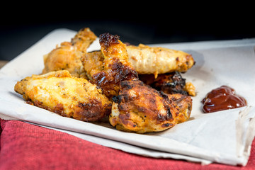 fried chicken wings with sauce