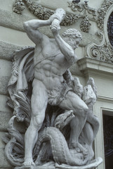 Statue d'Hercule / Palais d'Holburg / Vienne